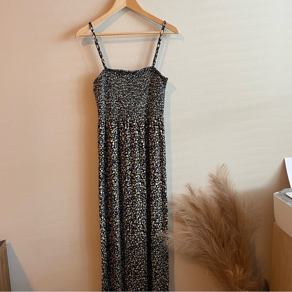 NWT FAVORITE DAUGHTER Apartment Smocked Maxi Dress In Poppy Floral-Navy size M - Picture 2 of 11